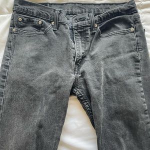 M’s Levi’s jeans, black washed color - 32x34 - EUC